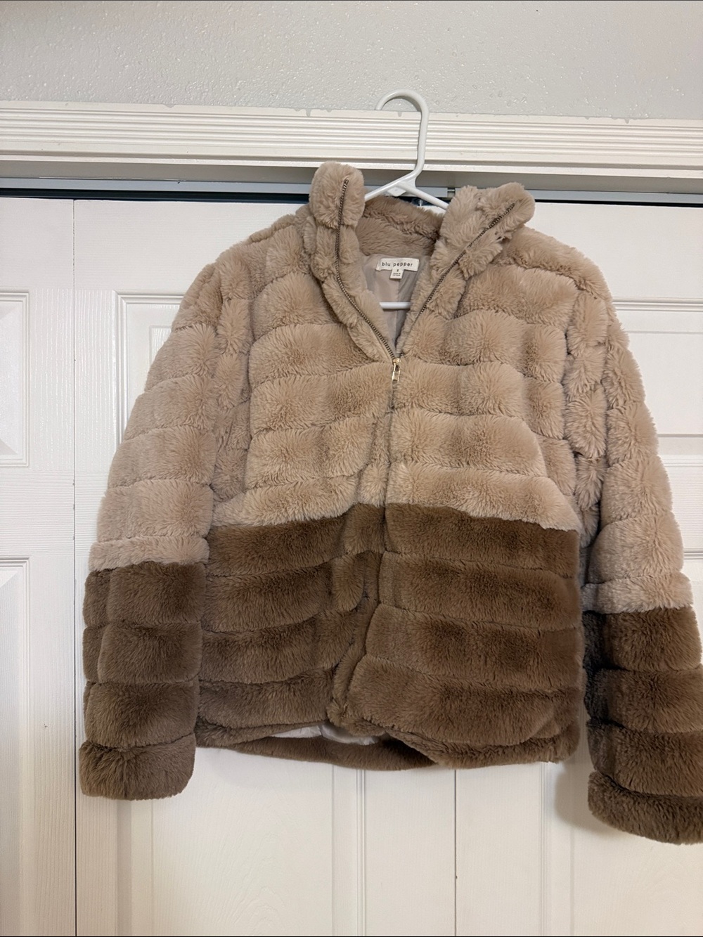 Blu Pepper Two-Tone Faux Fur Hooded Puffer Jacket - Beige & Brown